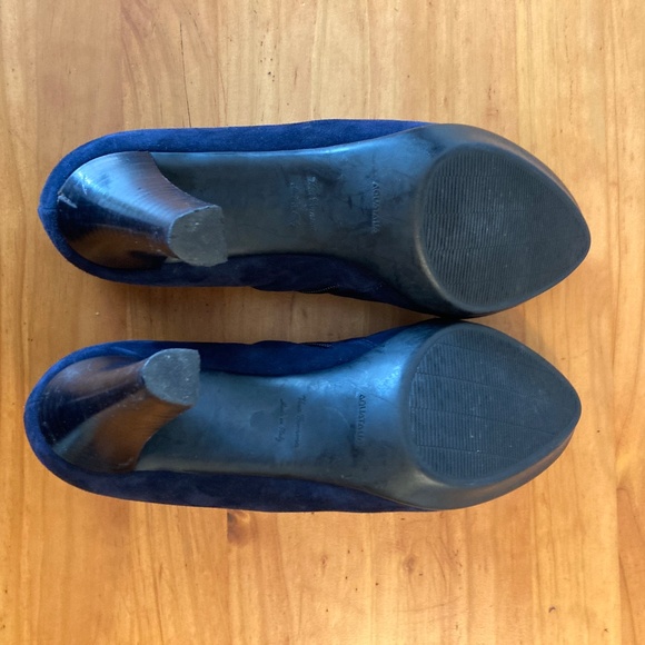 Aquatalia, Blue Suede Pointed Toe Ankle Booties, Women's US Size 9.5 (41) - Picture 6 of 7
